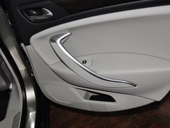 2013款 2.3L 自动 尊贵型