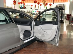 2013款 2.3L 自动 尊贵型