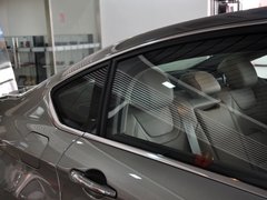 2013款 2.3L 自动 尊贵型