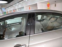 2013款 2.3L 自动 尊贵型