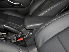 2013款 2.3L 自动 尊驭型