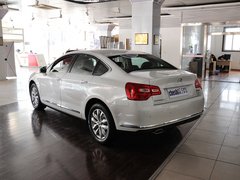 2013款 2.3L 自动 尊驭型