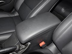 2013款 2.3L 自动 尊驭型