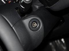 2013款 2.3L 自动 尊驭型