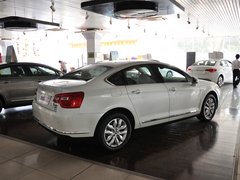 2013款 2.3L 自动 尊驭型