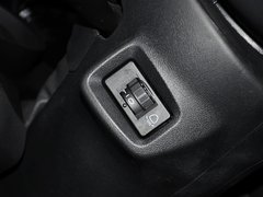 2013款 2.3L 自动 尊驭型