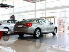 2013款 2.0L 自动 尊享型