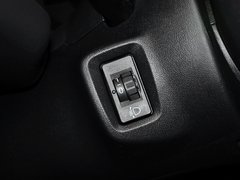 2013款 2.0L 自动 尊享型