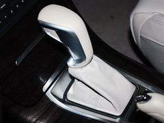 2013款 2.0L 自动 尊享型