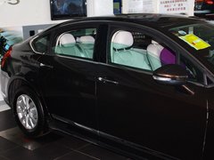 2013款 2.0L 自动 尊享型
