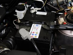 2013款 1.6L 手动 三厢冠军版