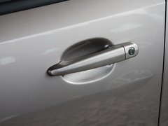 2013款 1.6L 手动 三厢冠军版