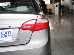 2013款 1.6L 手动 三厢冠军版