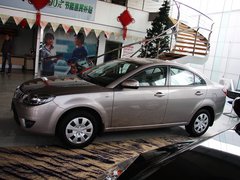 2013款 1.6L 手动 三厢冠军版