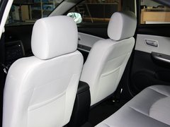 2013款 1.6L 手动 三厢冠军版