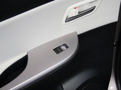 2013款 1.6L 手动 三厢冠军版