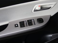 2013款 1.6L 手动 三厢冠军版
