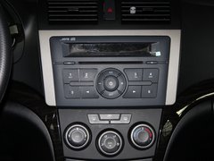 2013款 1.6L 手动 三厢冠军版