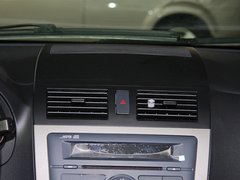 2013款 1.6L 手动 三厢冠军版