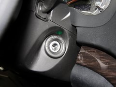 2013款 1.6L 手动 三厢冠军版