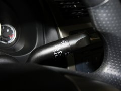 2013款 1.6L 手动 三厢冠军版