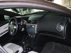 2013款 1.6L 手动 三厢冠军版