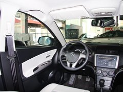 2013款 1.6L 手动 三厢冠军版