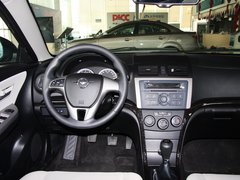 2013款 1.6L 手动 三厢冠军版