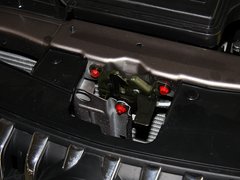 2013款 1.6L 手动 三厢冠军版
