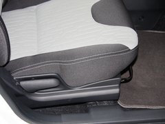 2013款 1.0L 手动 舒适型