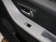 2013款 1.0L 手动 舒适型