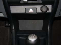 2013款 1.0L 手动 舒适型