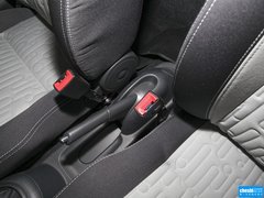 2013款 1.0L 手动 舒适型