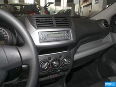 2013款 1.0L 手动 舒适型