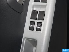 2013款 1.0L 手动 舒适型