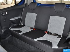 2013款 1.0L 手动 舒适型