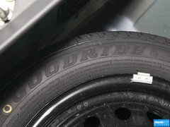 2013款 1.0L 手动 舒适型