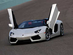 2013款  LP 700-4 Roadster