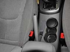 2013款 1.5L 手动 三厢 进取型