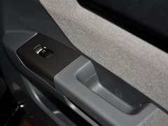 2013款 1.5L 手动 三厢 进取型