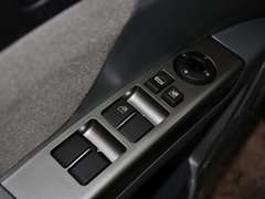 2013款 1.5L 手动 三厢 进取型