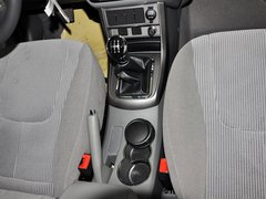 2013款 1.5L 手动 三厢 进取型