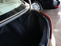 2013款 1.5L 手动 三厢 精英型