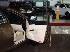 2013款 1.5L 手动 三厢 精英型