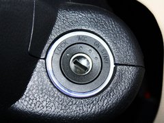 2013款 1.5L 手动 三厢 精英型