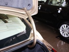 2013款 1.5L 手动 三厢 精英型