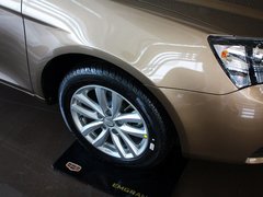 2013款 1.5L 手动 三厢 精英型