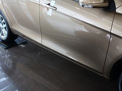 2013款 1.5L 手动 三厢 精英型