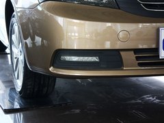 2013款 1.5L 手动 三厢 精英型