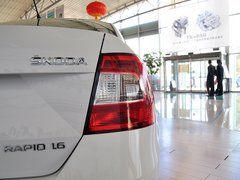 2013款 1.6L 自动 优选型